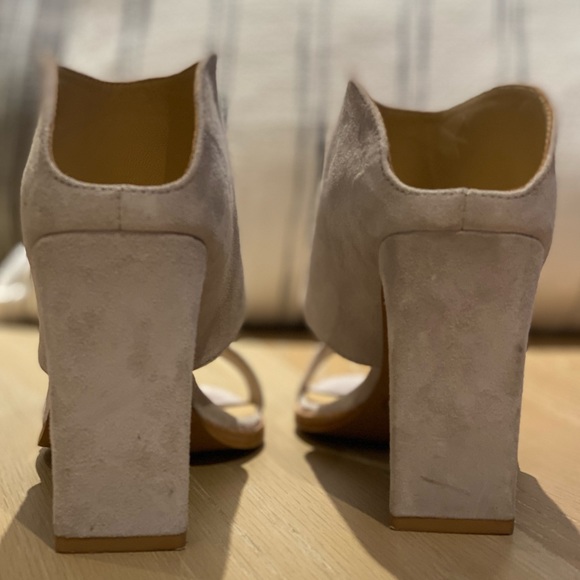 Beige Suede 42 Gold heels in size 8 - Picture 4 of 6
